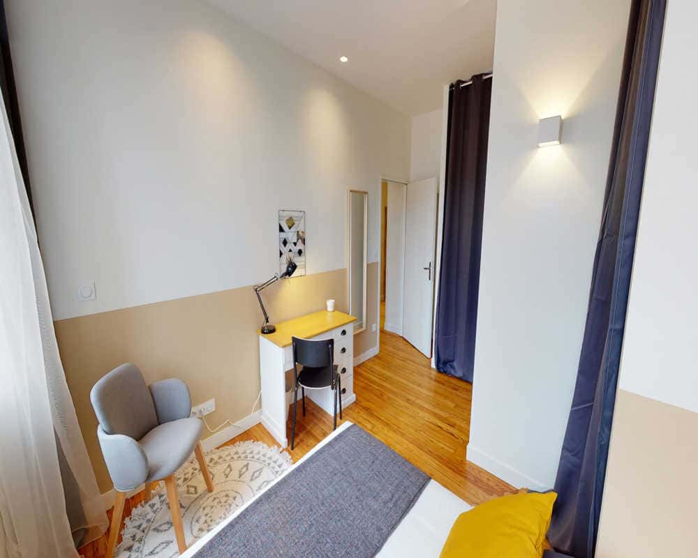 Chambre dans le rue Bellegarde