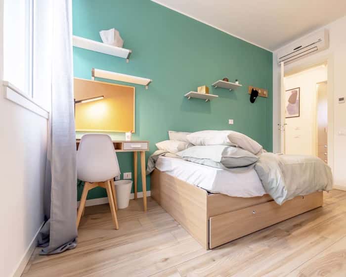 Listing photo thumbnail