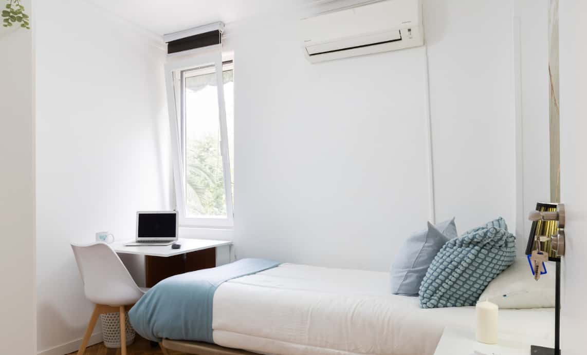 Habitacion privada en Santo Angel de la Guarda, Madrid