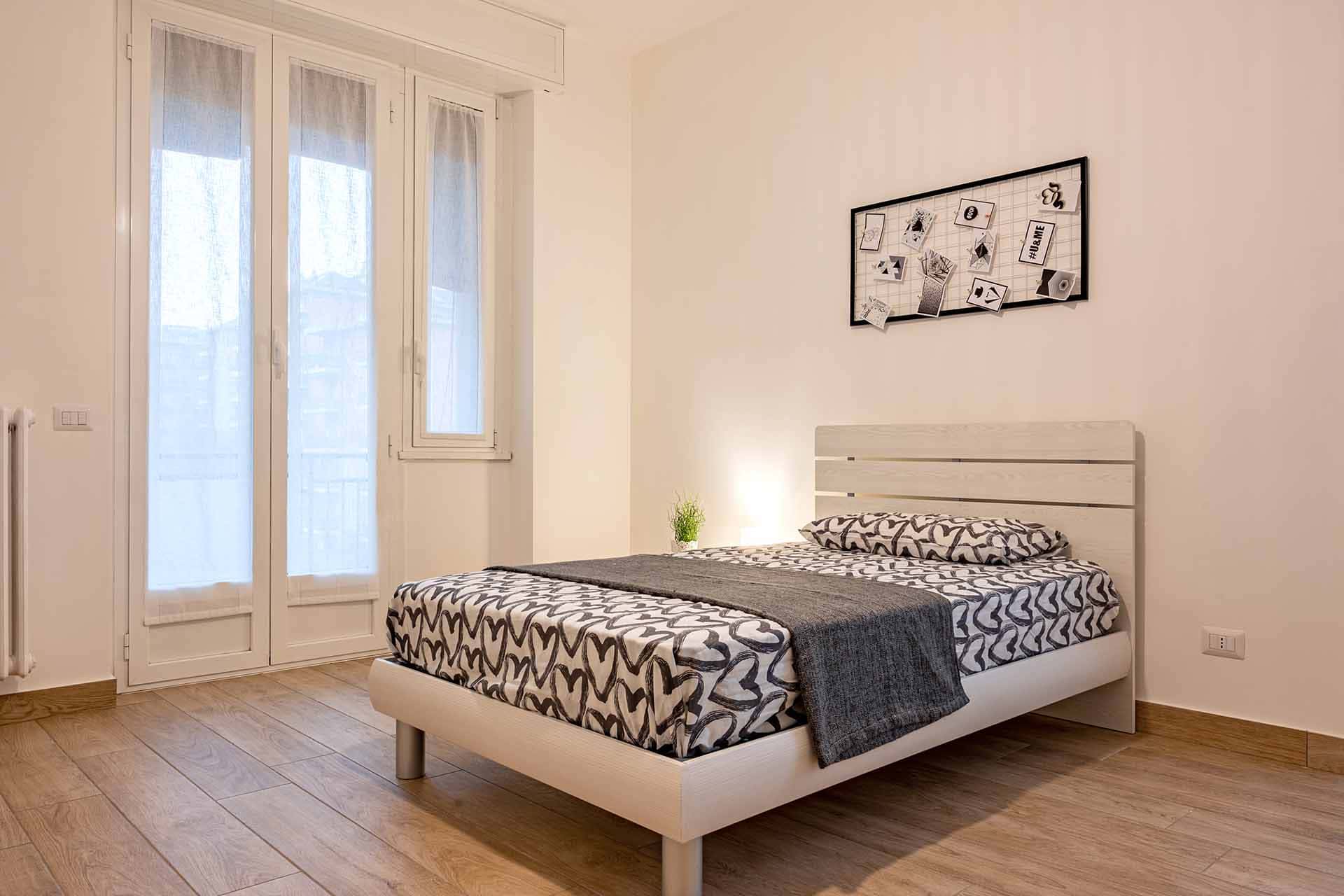 via rotta 10  private room s1