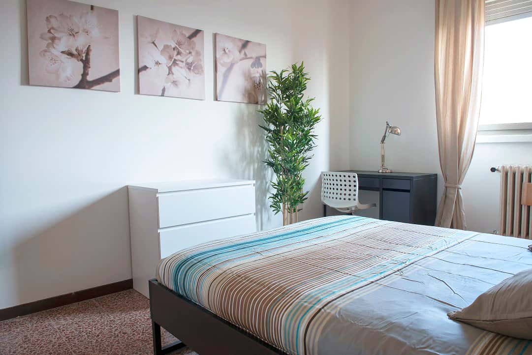 Camera Singola in via Via Federico Engels 9