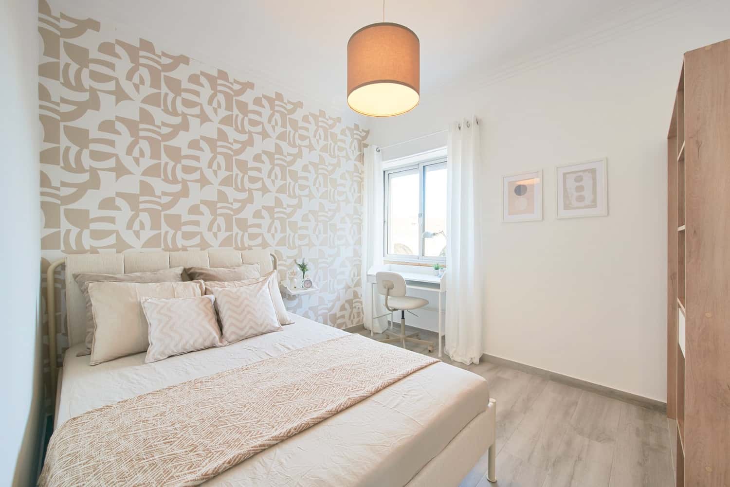 Room 1 - 207. R.António Aleixo 39 3D