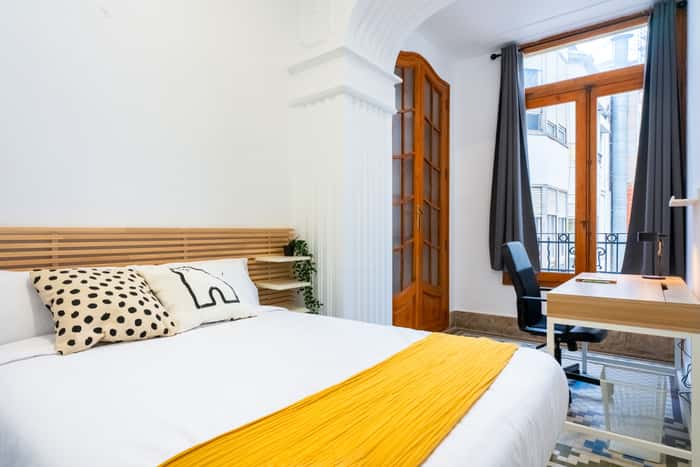 Listing photo thumbnail