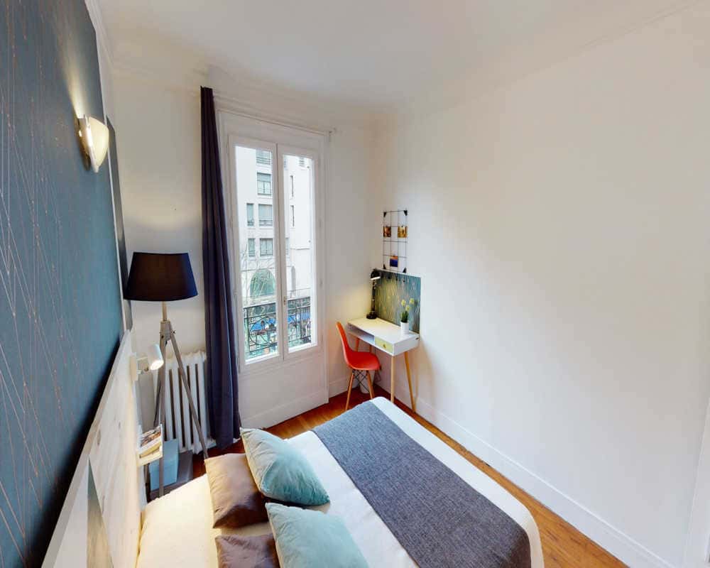 Chambre dans le rue Linois