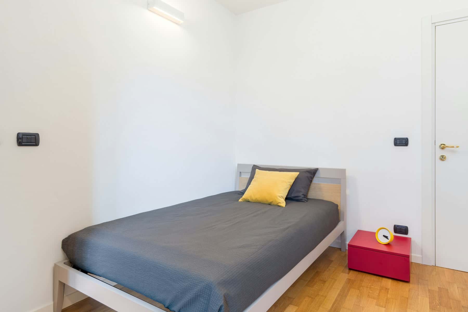 Room in Via Darsena, Ferrara for 97 m² with 5 bedrooms