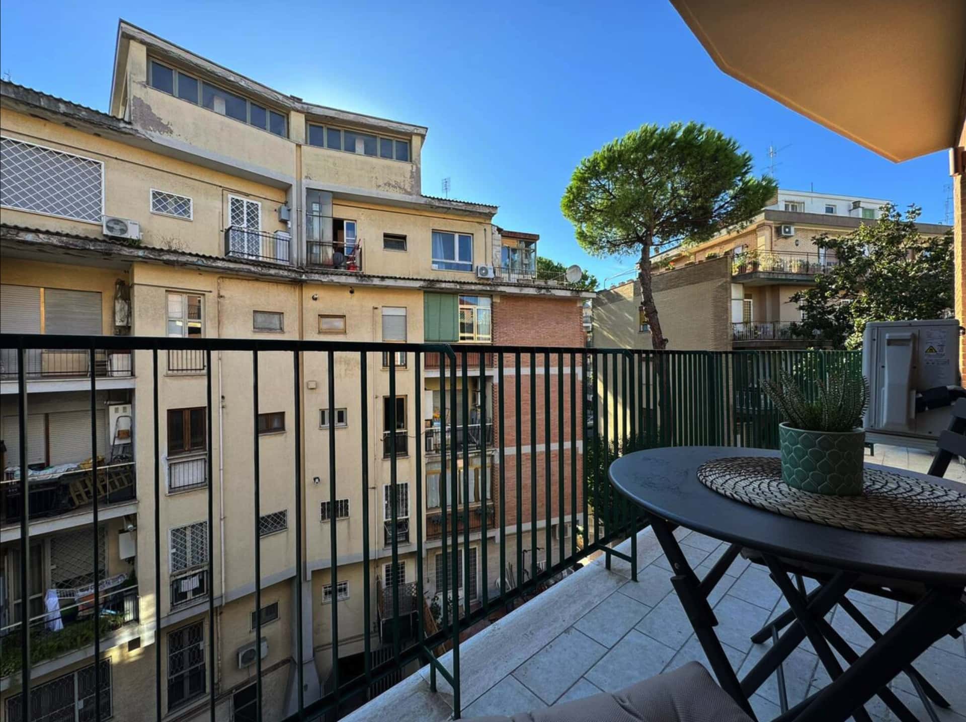 Apartment Rome, 1 bed — photo 2