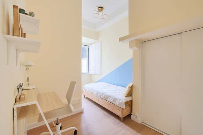 Listing photo thumbnail