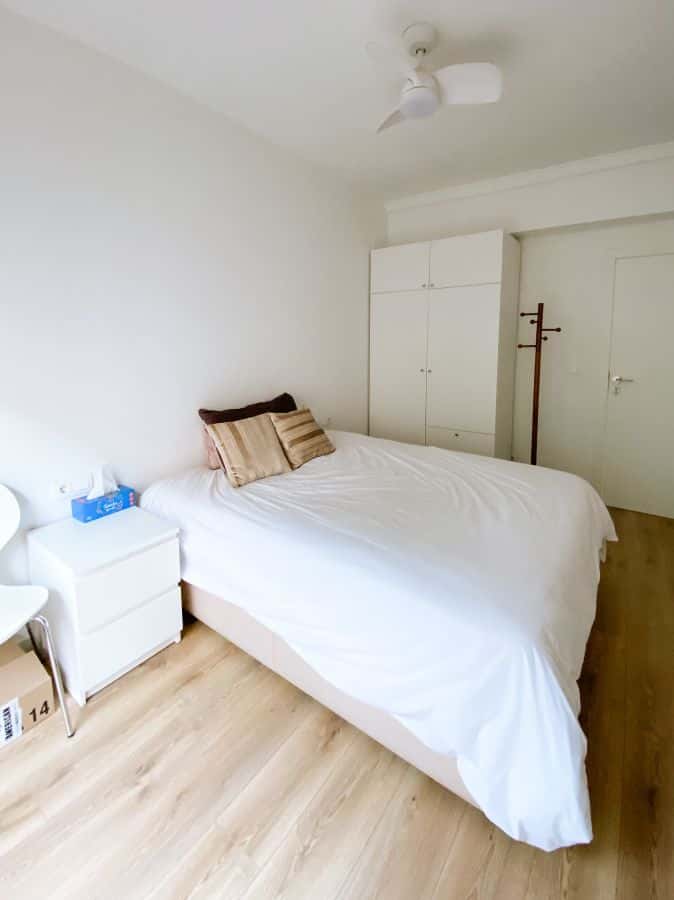 Habitación en piso de 6 habitaciones en Ciutat Vella