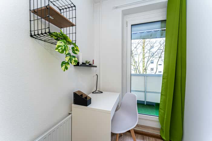 Listing photo thumbnail