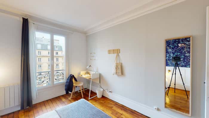 Listing photo thumbnail