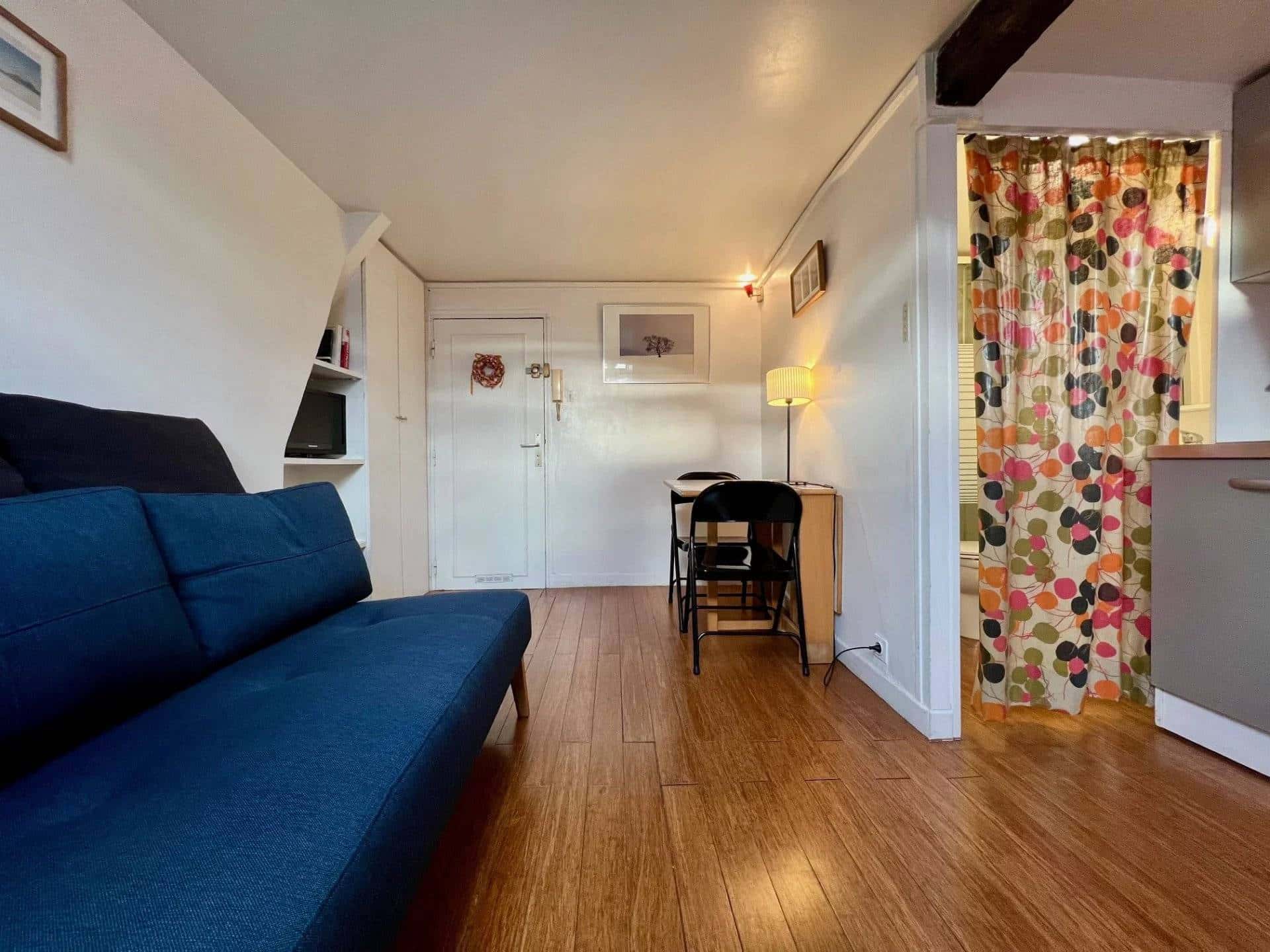 APPARTEMENT MEUBLÉ PARIS STUDIO MARAIS/BEAUBOURG avec ascenseur