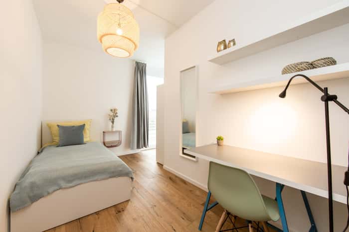 Listing photo thumbnail