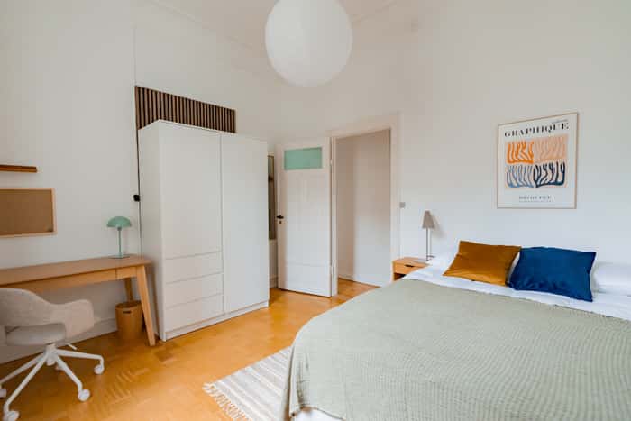 Listing photo thumbnail