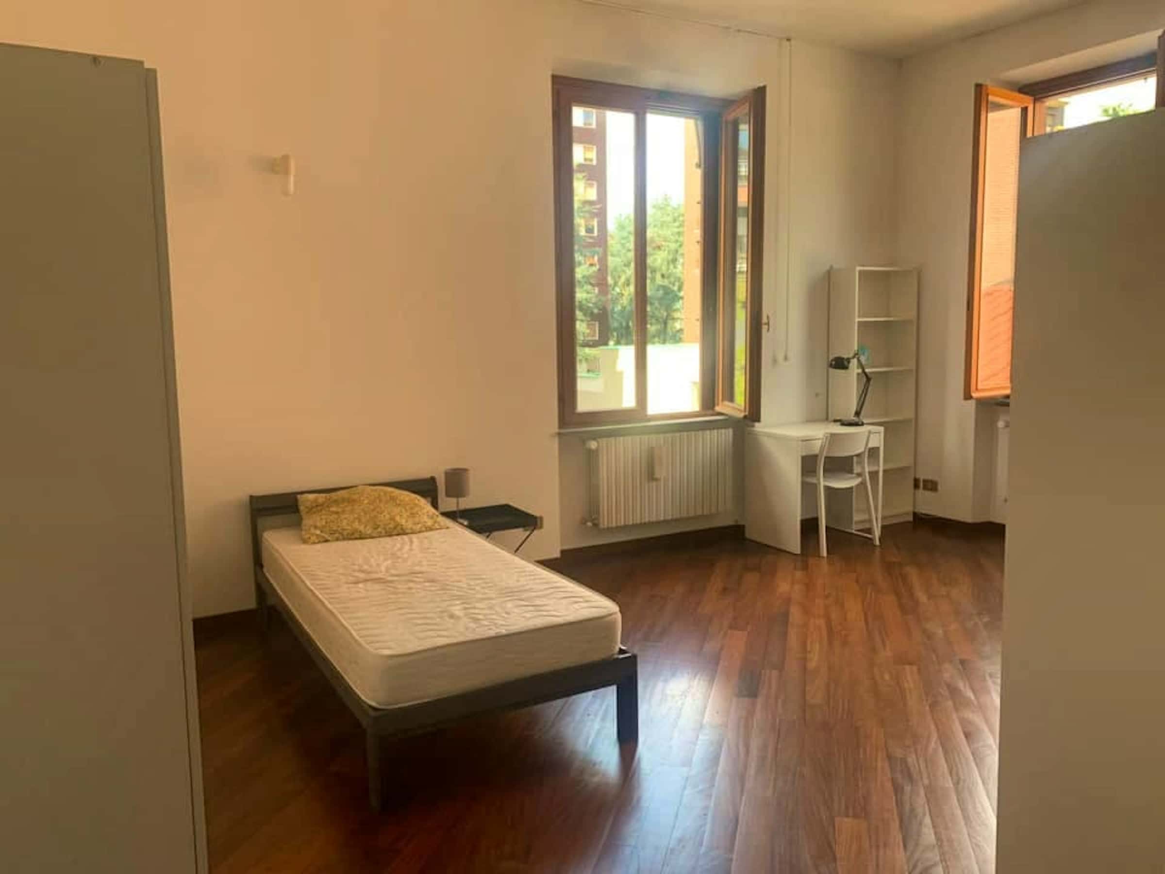 Single room Milan, 1 bed — photo 4