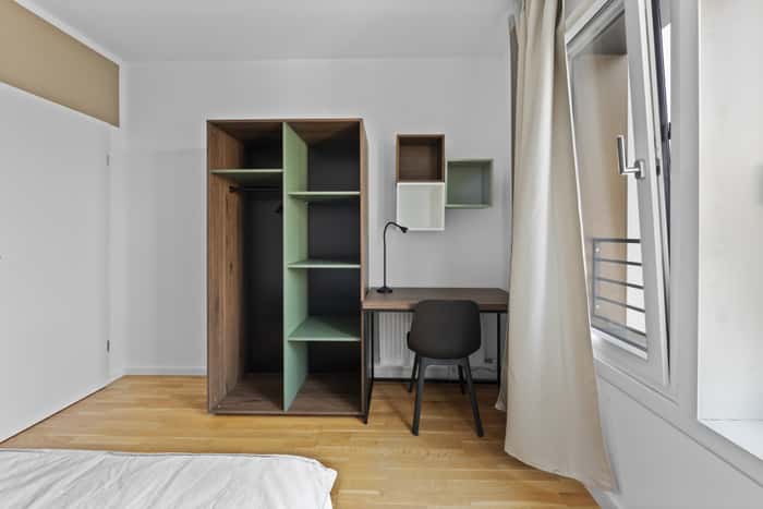 Listing photo thumbnail