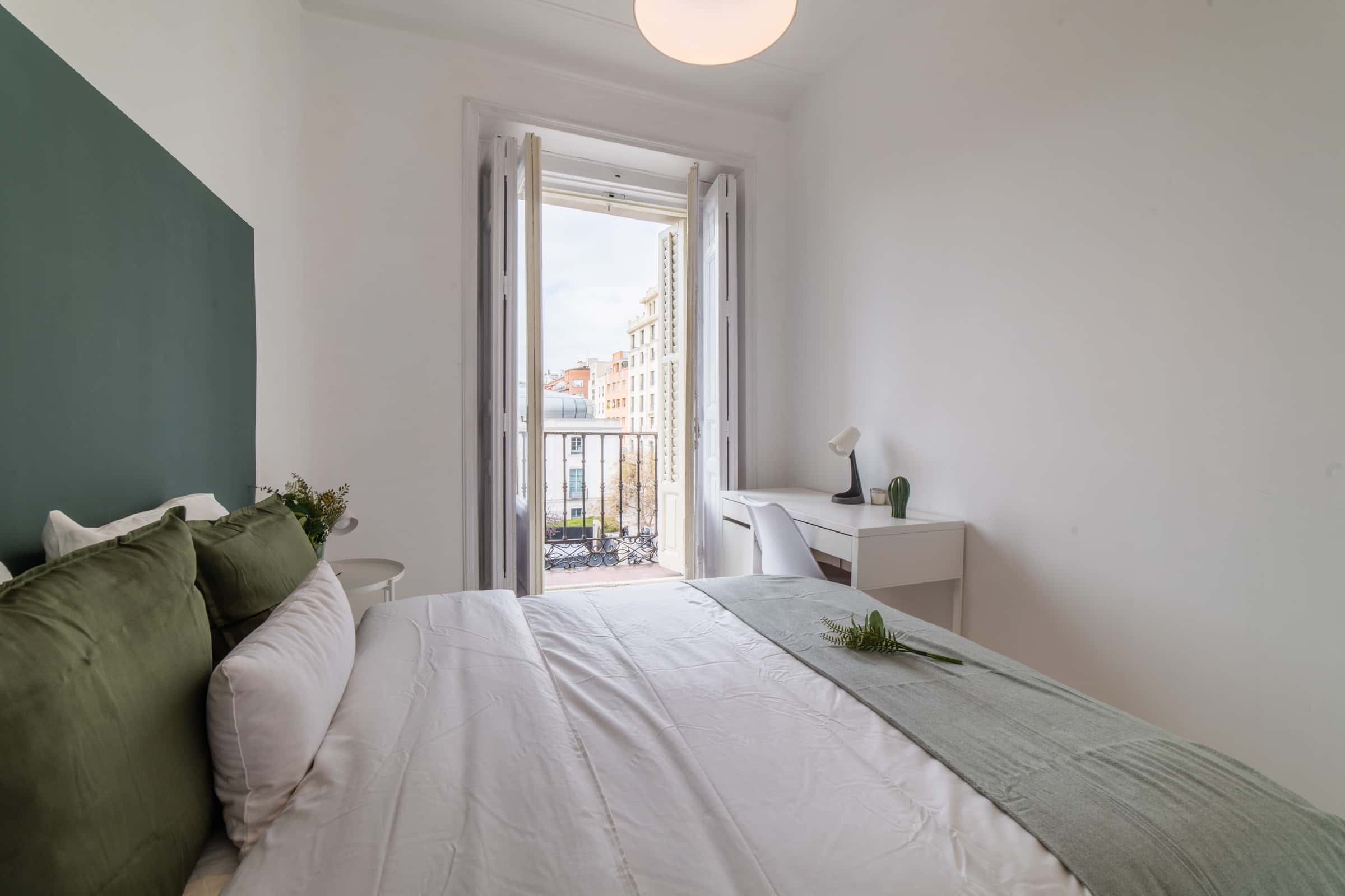 Habitacion privada en calle Santa Teresa, Madrid