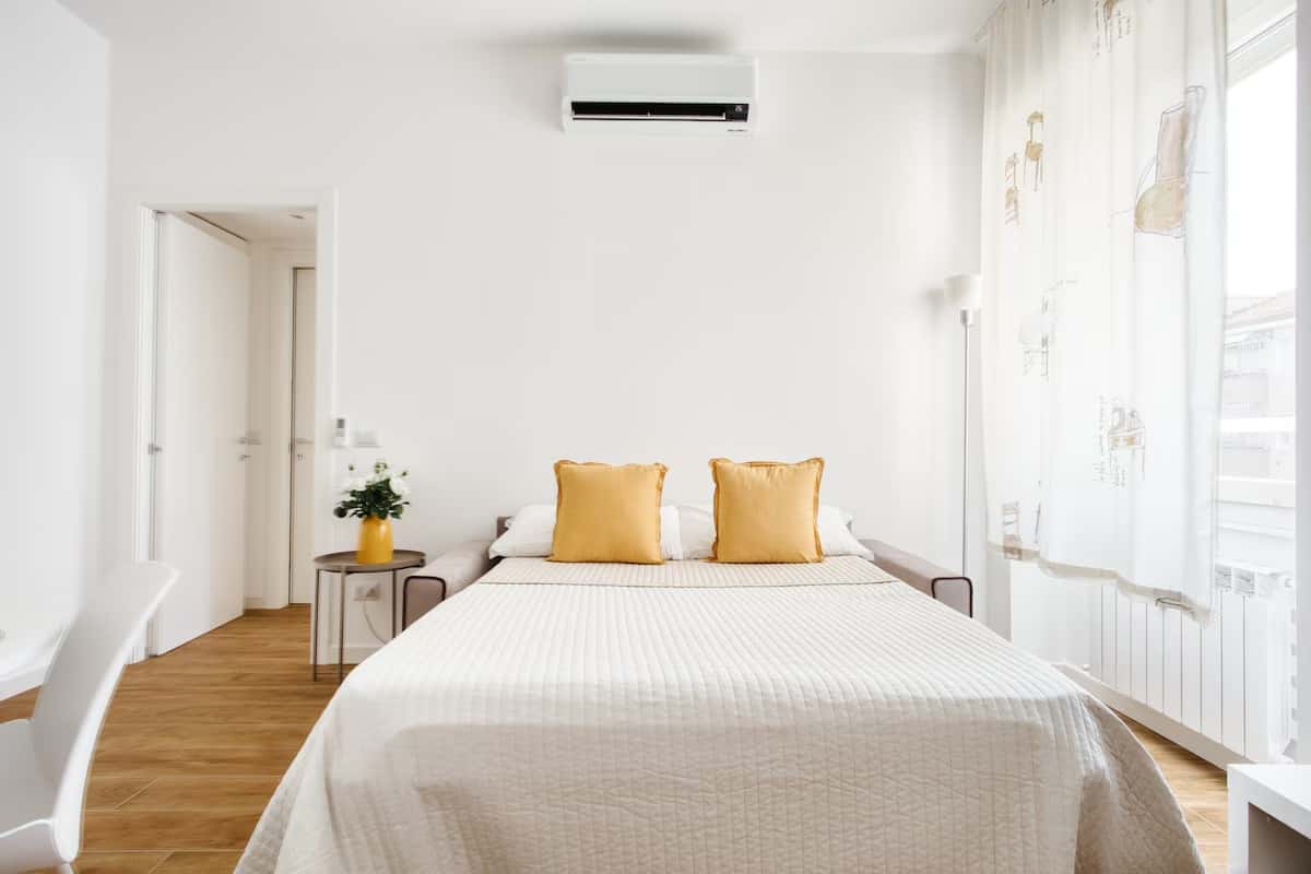 Apartment Milan, 1 bed — photo 1