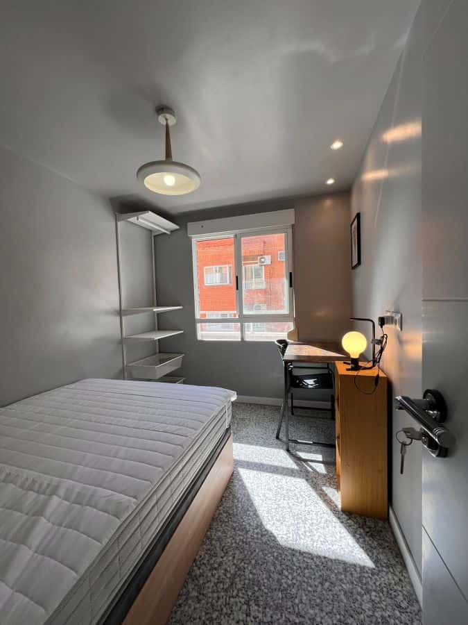 Habitación en piso de 5 habitaciones