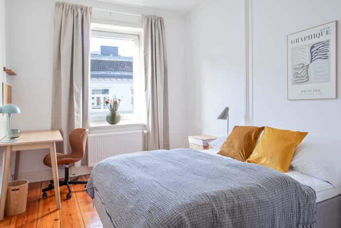 Listing photo thumbnail