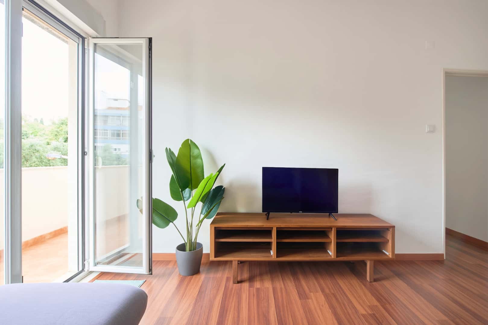Spacious 2-bedroom apartment with private balcony in Ajuda, Lisbon