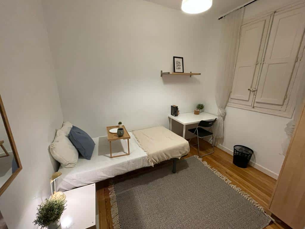 Calle de Santa Engracia, 122 (ONLY STUDENTS)