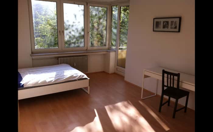 Listing photo thumbnail