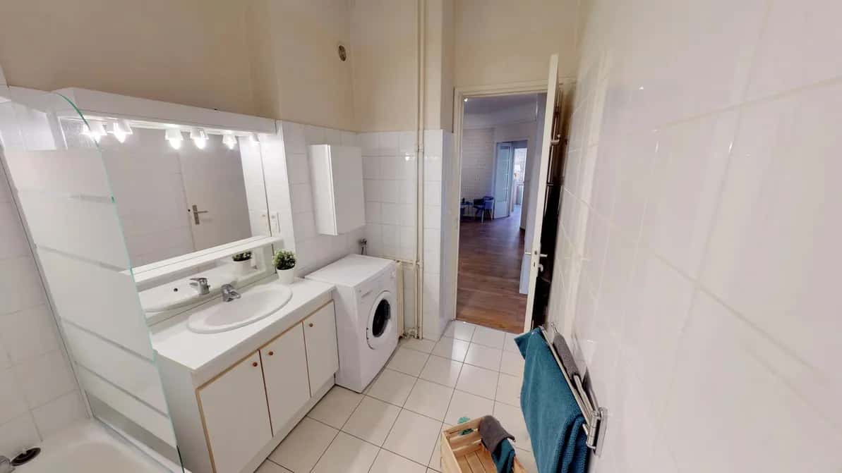 Zimmer in Rue du Lac, Lyon für 107 m² mit 4 Schlafzimmer