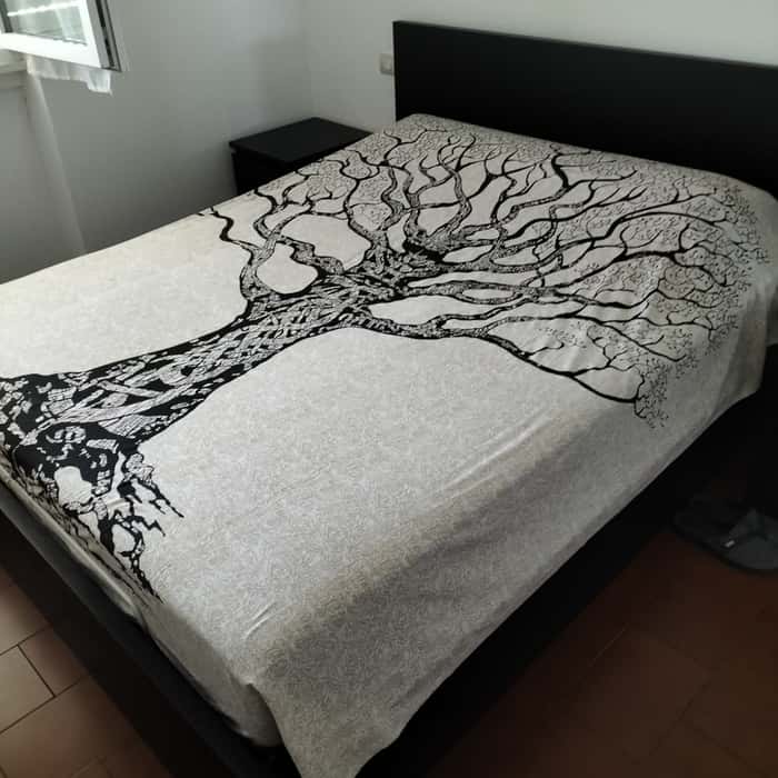 Listing photo thumbnail