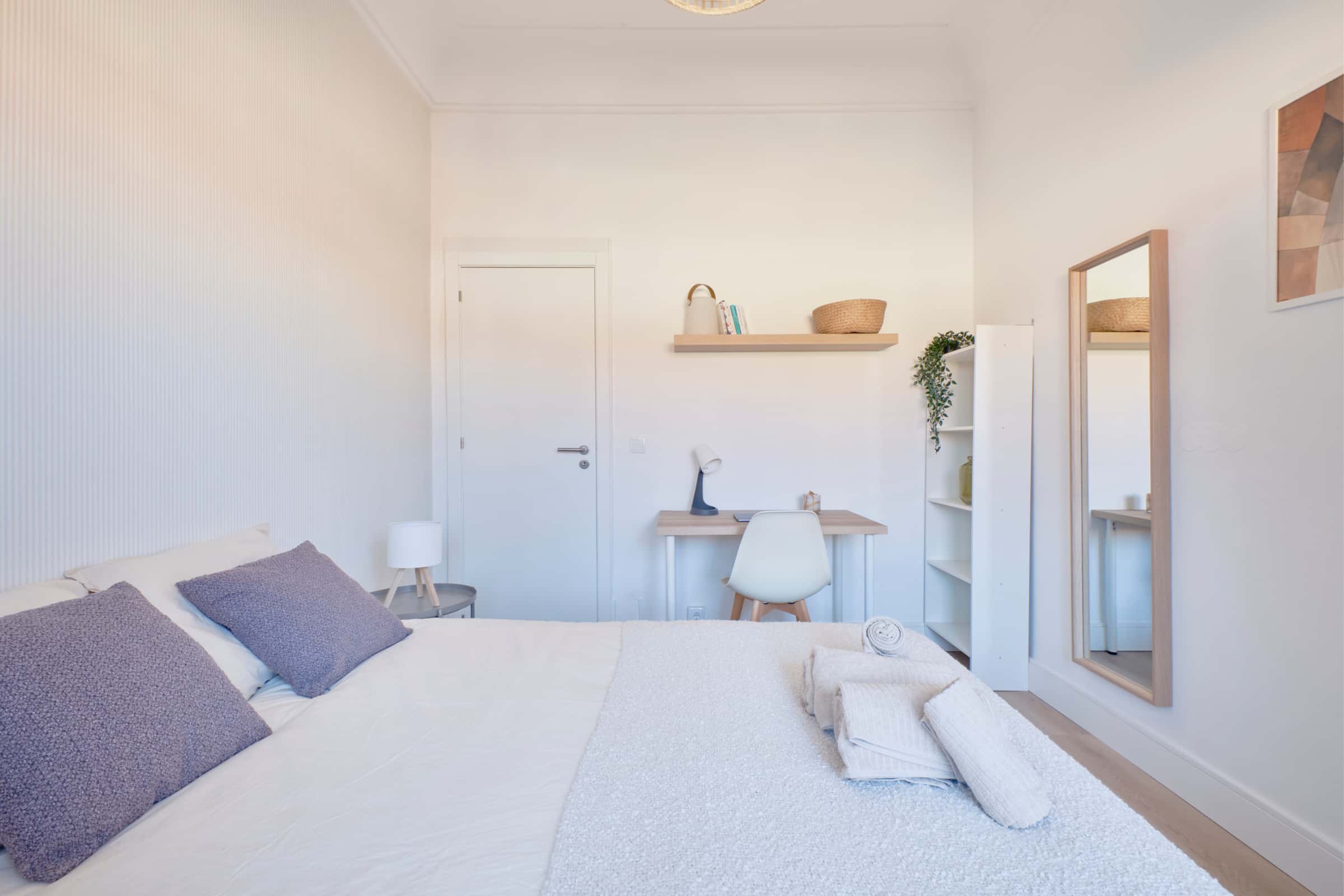 Furnished Room in Lisbon - Room 2