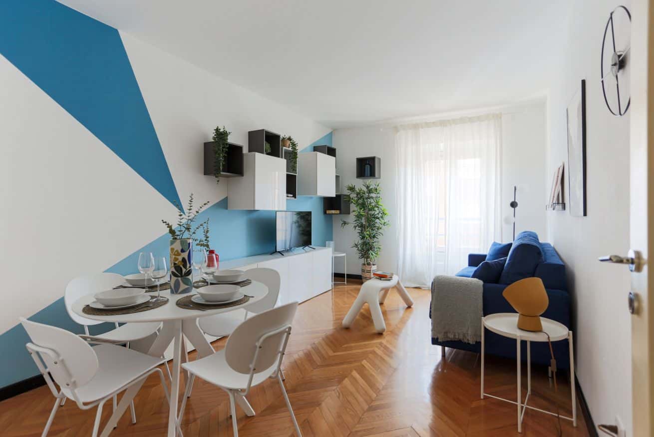 Bilocale colorato vicino alla metro Sondrio