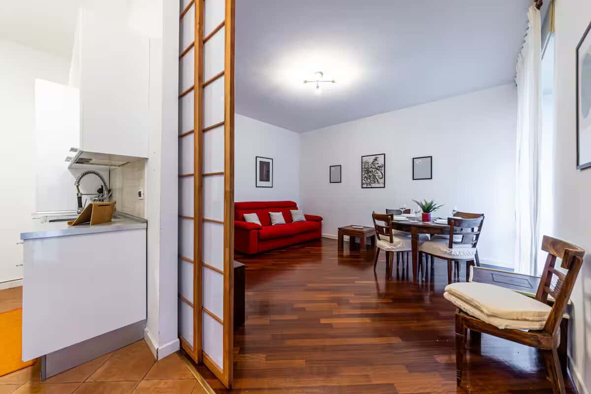 Apartment in Via Emanuele Filiberto, Milano for 100 m² with 2 bedrooms
