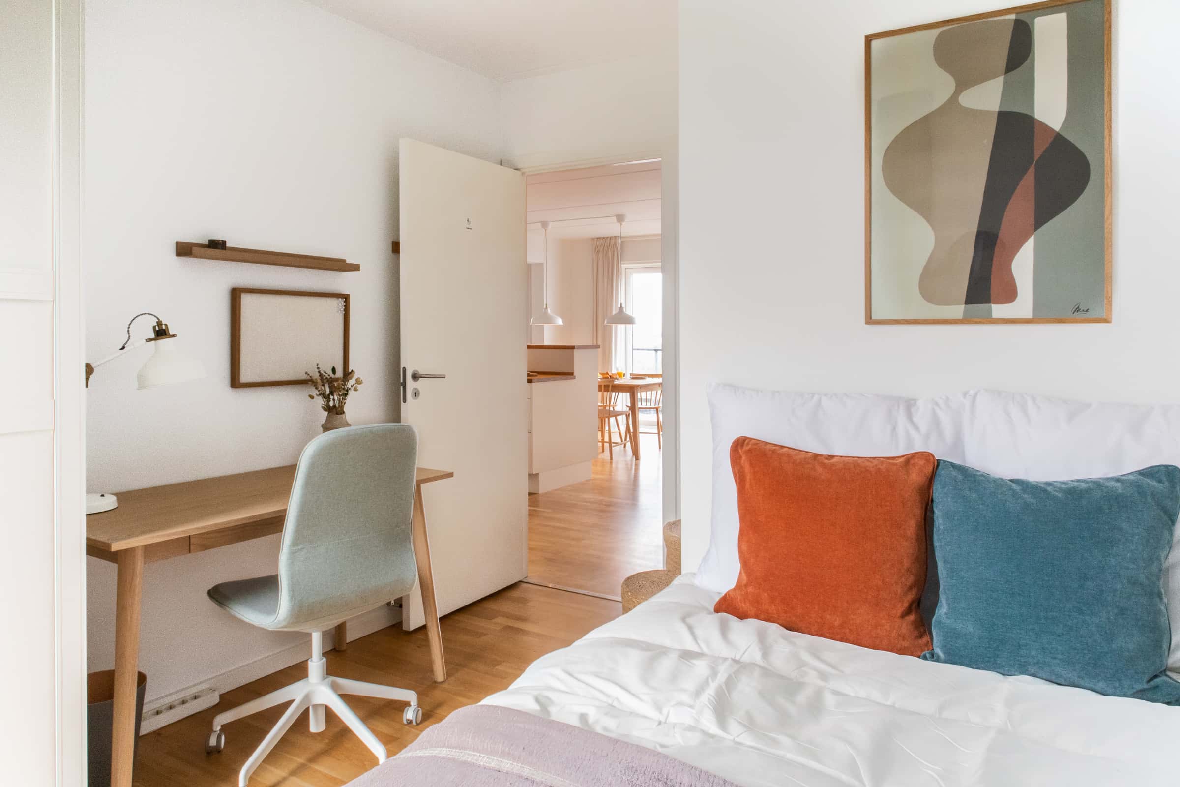 Naval III Room 1 Standard