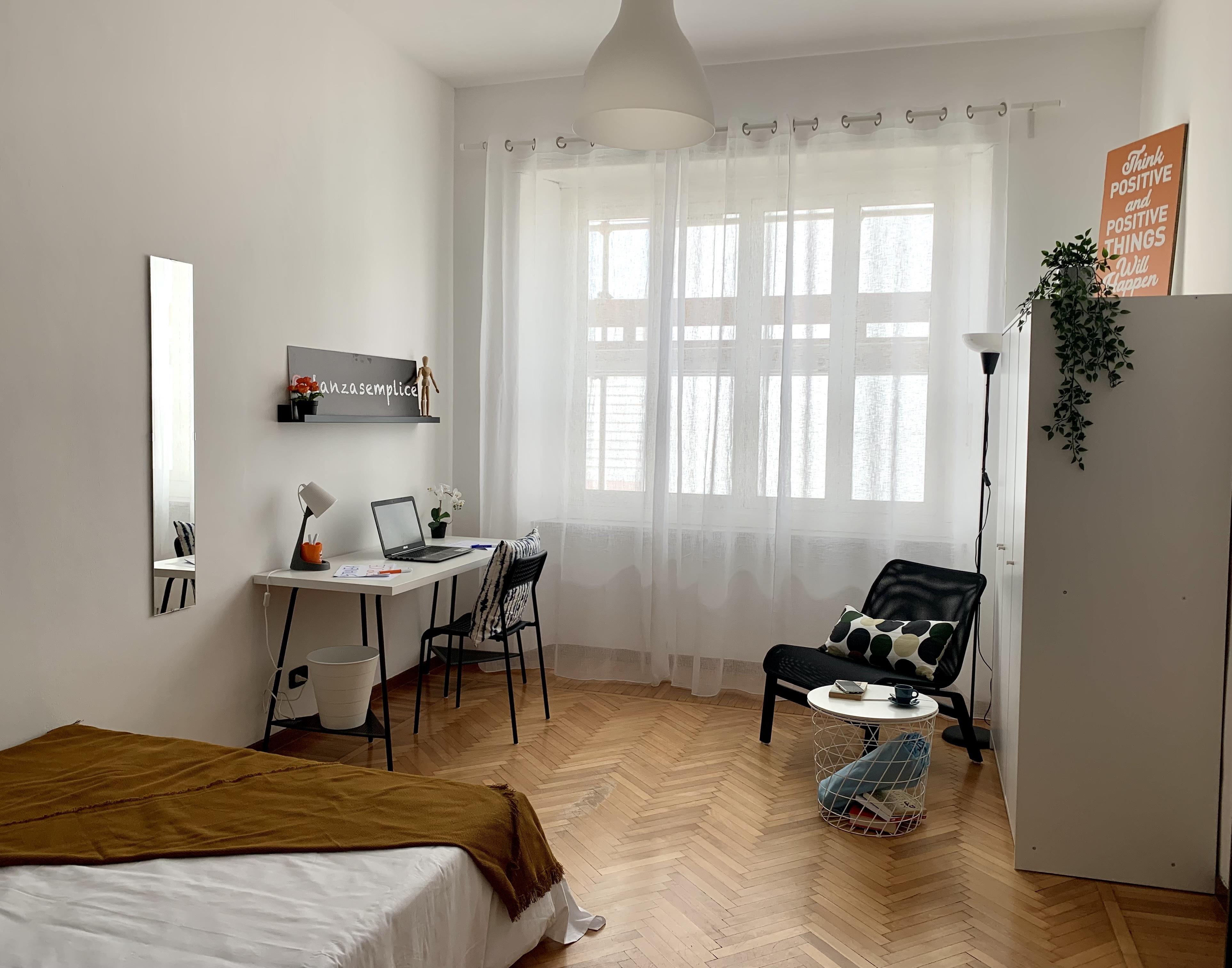 Via Caraglio 87 - Stanza 24