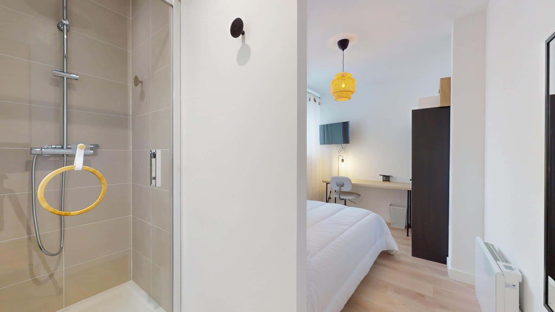 Chambre 6 - PATRIE