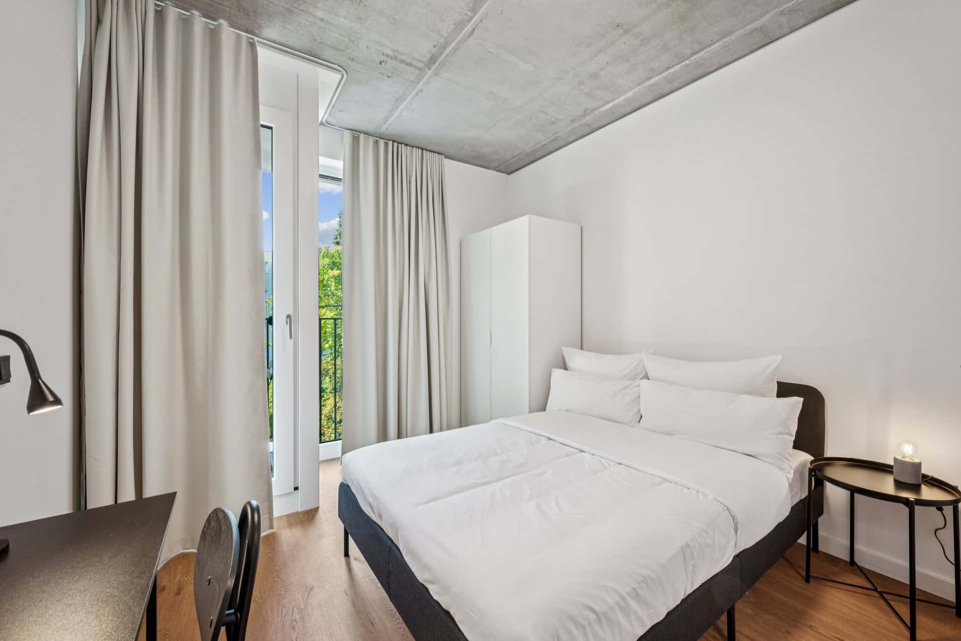 Room in Stromstraße, Berlin for 58 m² with 3 bedrooms