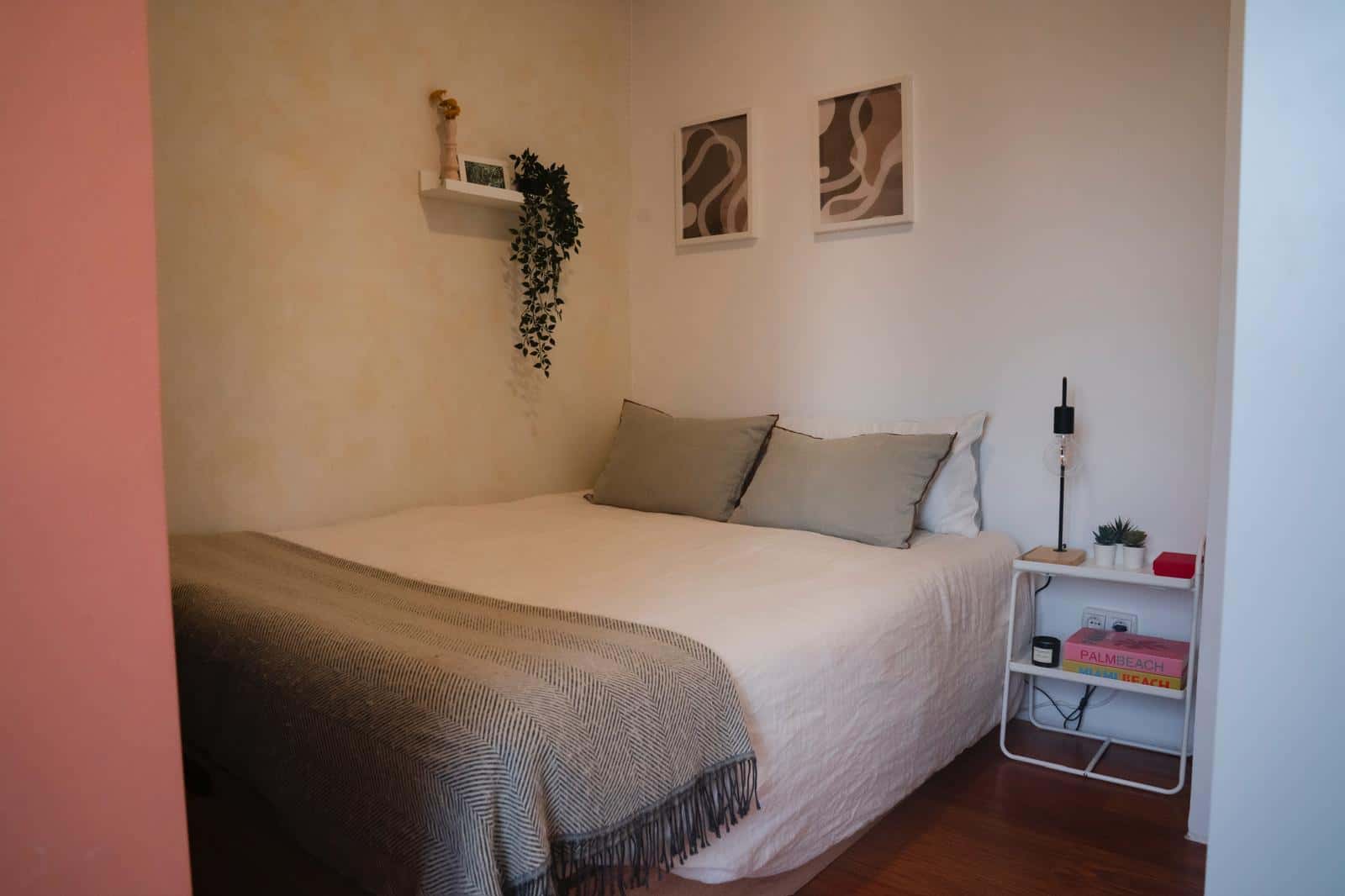 Habitacion privada en Calle Alonso Castrillo , Madrid