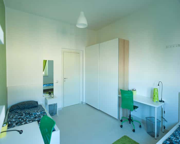 Listing photo thumbnail