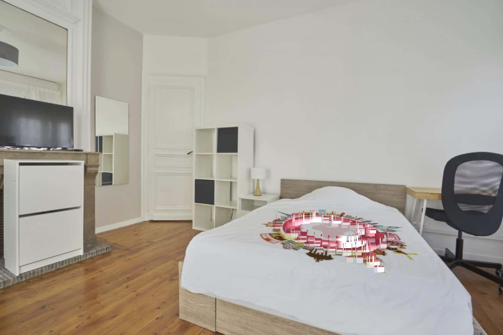 Chambre 2 - GAMBETTA L