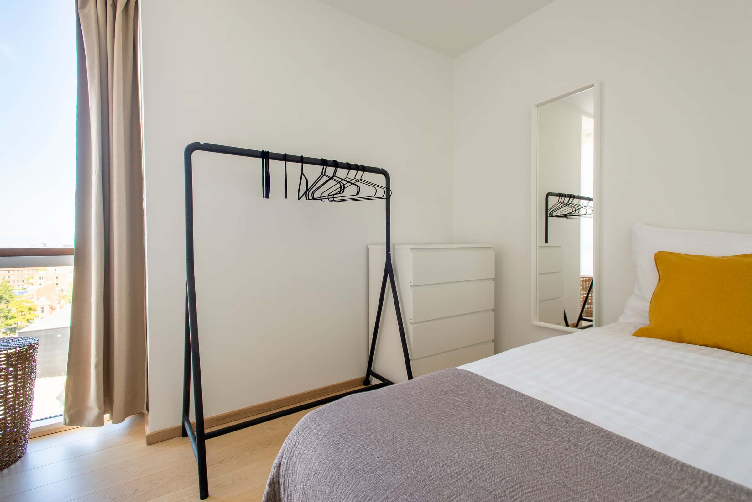Atla Room 4 Standard
