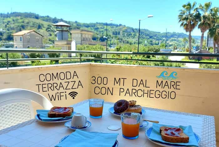 Listing photo thumbnail