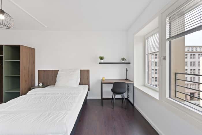 Listing photo thumbnail