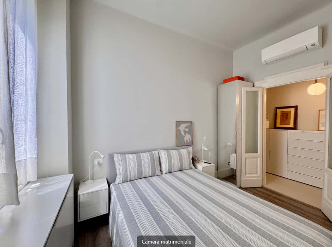 Appartamento in Via Bartolomeo Eustachi, Milano di 105 m² con 2 camere