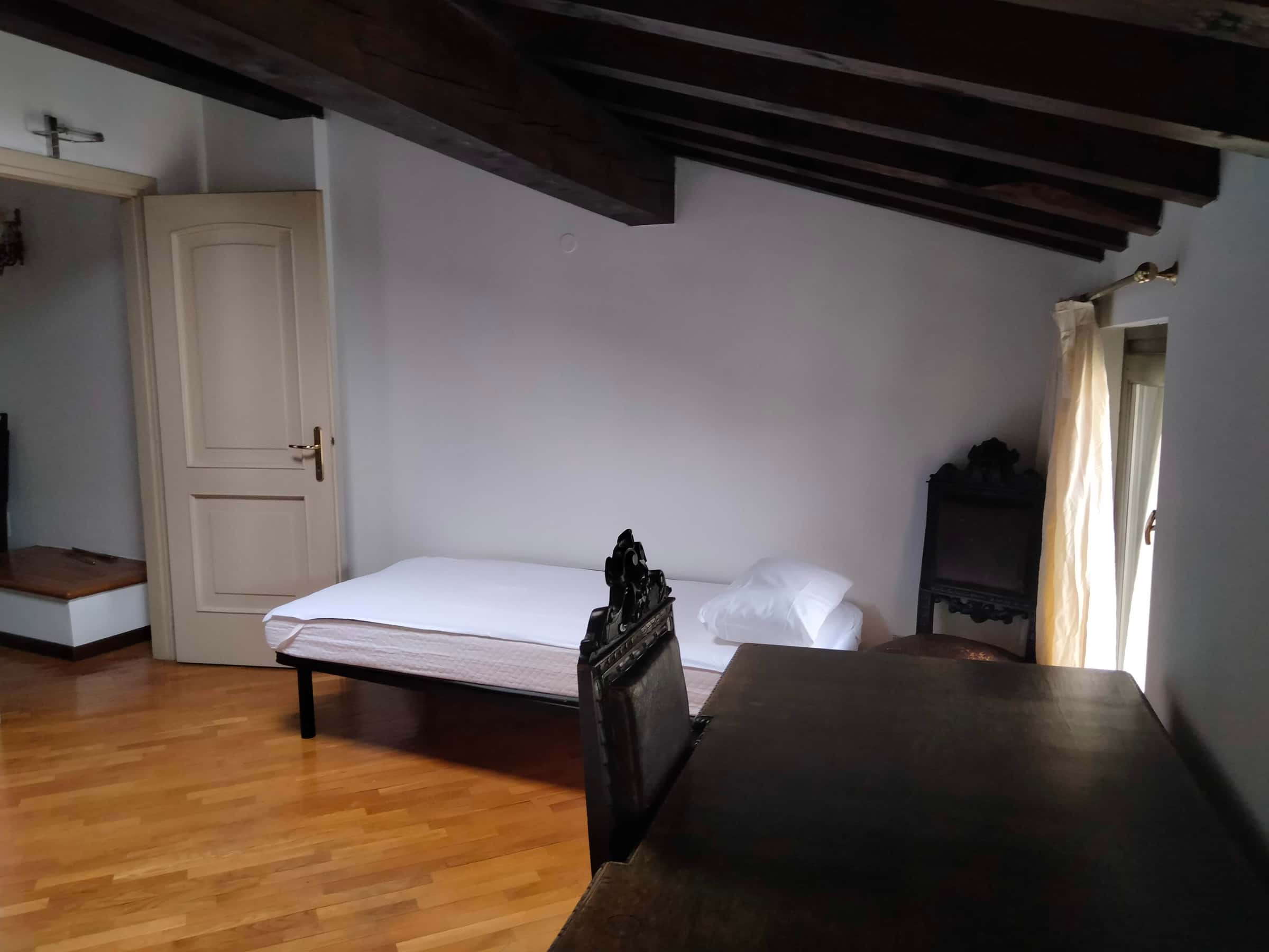 Room in Corso Giuseppe Garibaldi, Brescia for 210 m² with 5 bedrooms