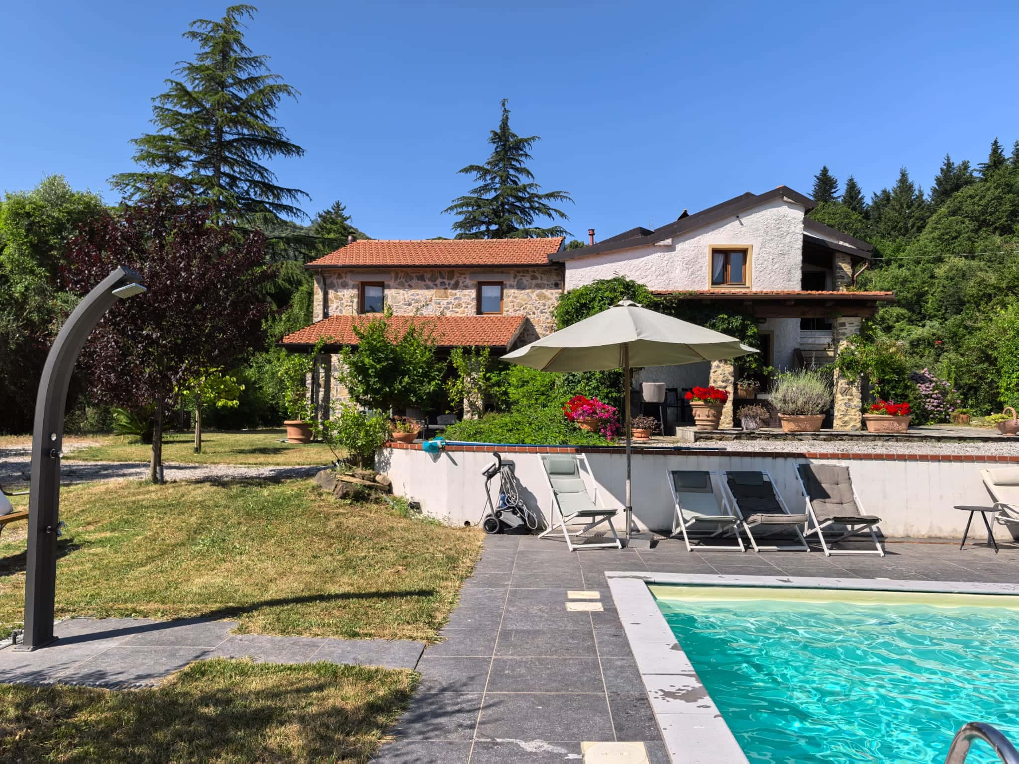 Apartment in Via Campagna Pulica, Fosdinovo for 339 m² with 5 bedrooms