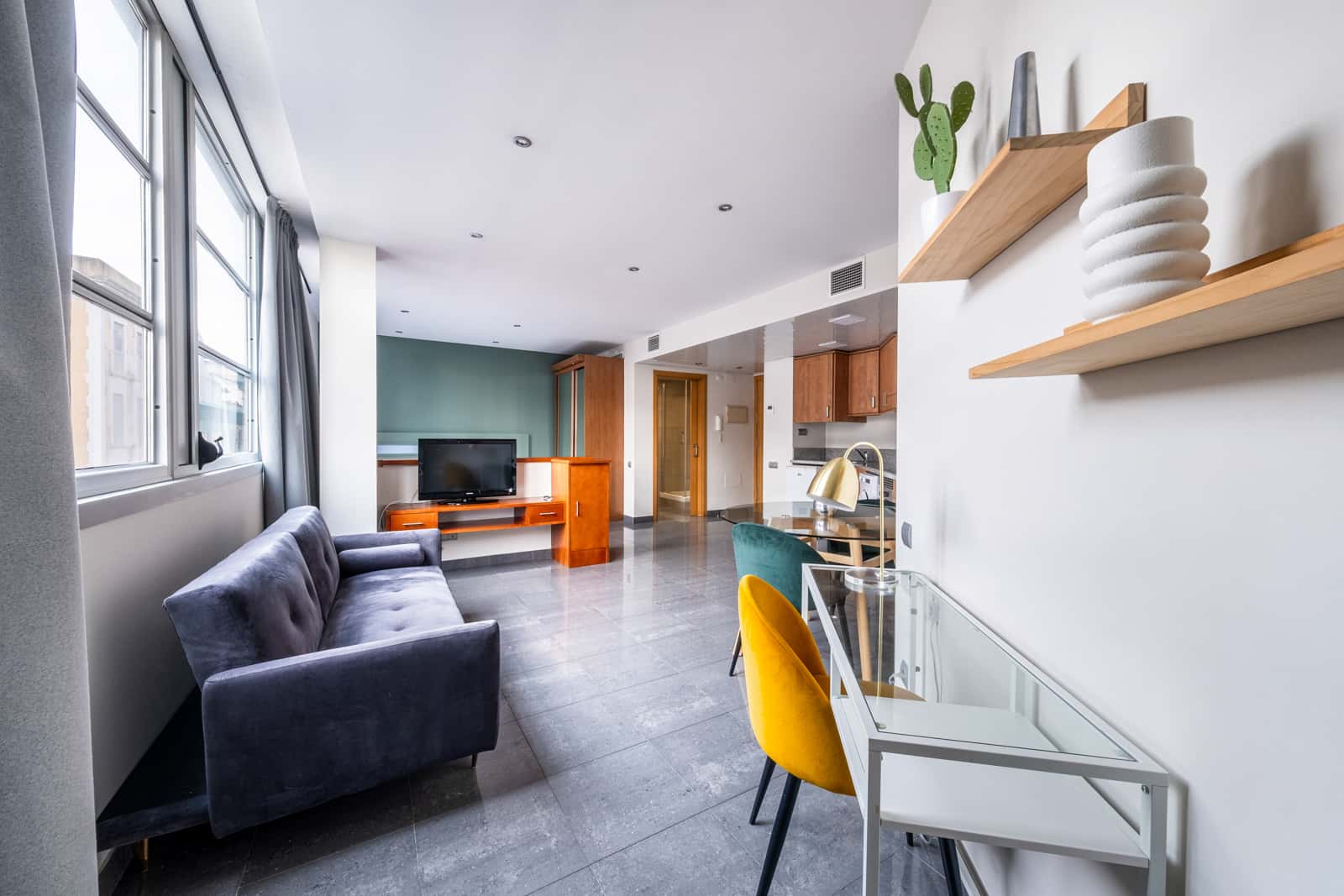 UNI1707 - Moderno estudio en Pl Universidad