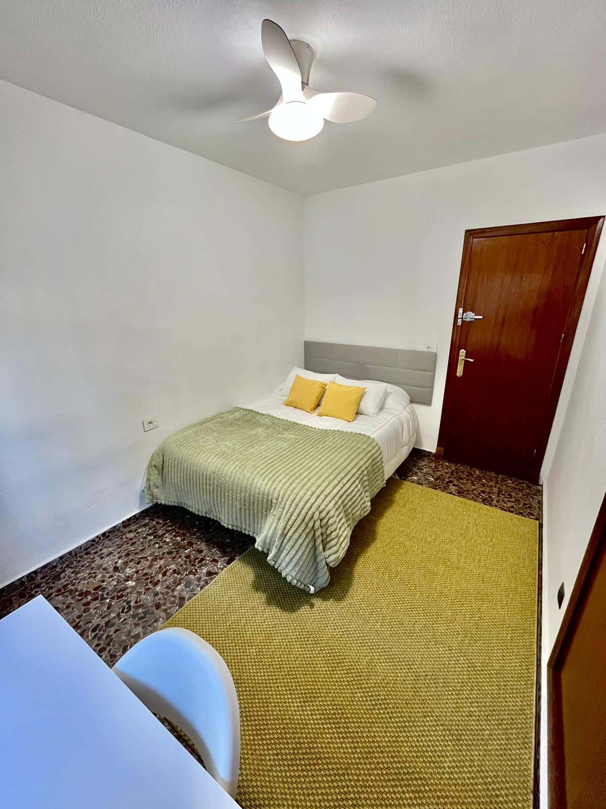 Habitacion privada en San Leandro 10