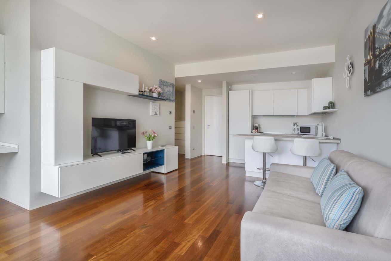 Moderno Attico con terrazza e posto auto