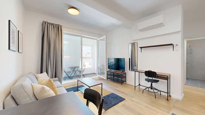 Listing photo thumbnail