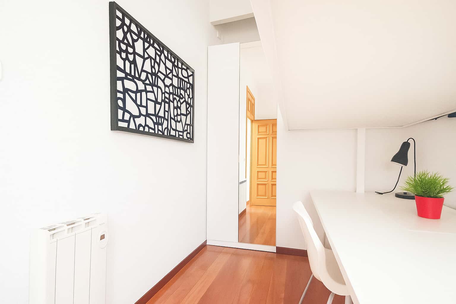 Habitacion privada en  Glorieta de Ruiz Jimenez ( Madrid)
