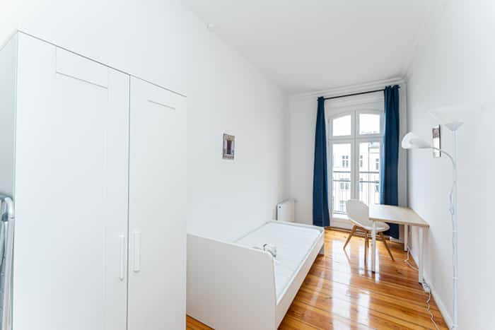 Listing photo thumbnail